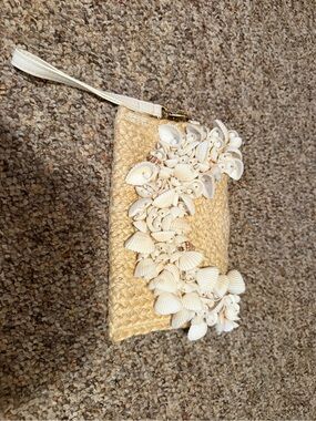 SIGRID OLSEN Beige Straw Wristlet Clutch with Ivory Shell Embellishment